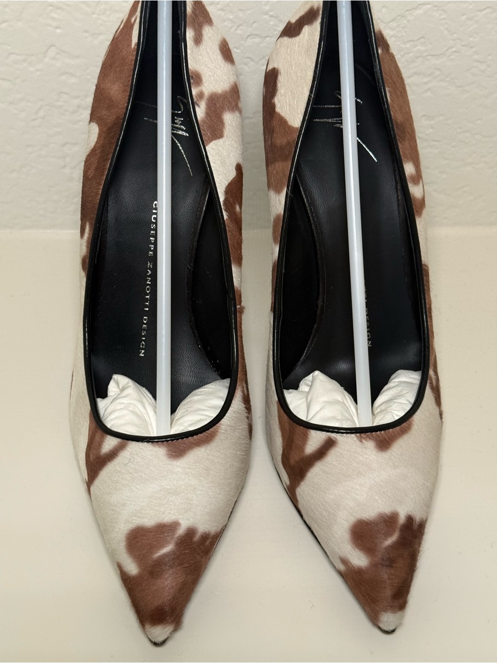 Giuseppe Zanotti Yvette Cow Print Calf Hair Pumps EU 39